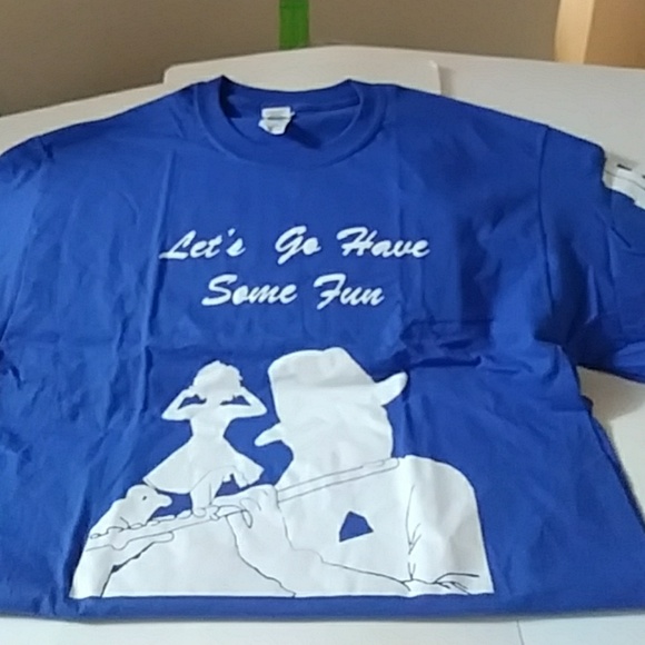 gildan unisex shirts